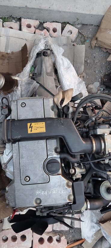 Двигатели, моторы и ГБЦ: Бензиновый мотор Mercedes-Benz 1995 г., 2.2 л, Б/у, Оригинал, Германия