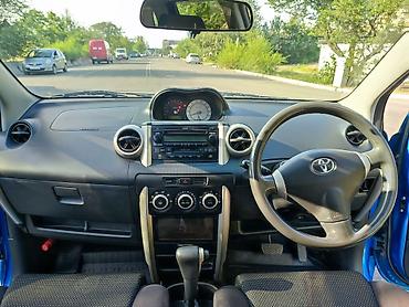 g comp: Toyota Ist: 2003 г., 1.3 л, Бензин, Хэтчбэк — 8