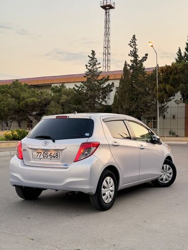 Toyota: Toyota Vitz: 1.3 l | 2012 il Hetçbek — 18