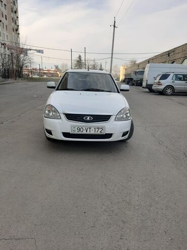 99 masin: VAZ (LADA) Priora: 1.6 l | 2013 il | 155000 km Hetçbek