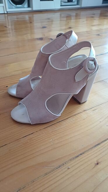 Sandale: Sandale, 38