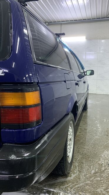 Volkswagen: Volkswagen Passat: 1990 г., 1.8 л, Механика, Бензин, Универсал — 5