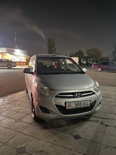 Hyundai: Hyundai i10: 2012 г., 1.2 л, Механика, Бензин, Хэтчбэк