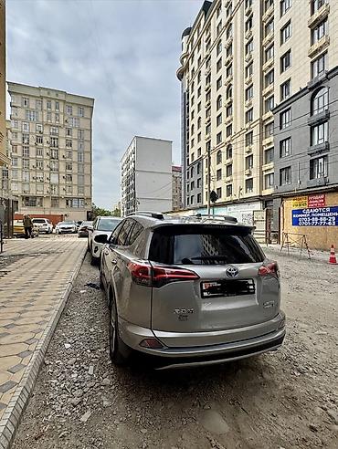 Toyota: Toyota RAV4: 2017 г., 2.5 л, Вариатор, Гибрид, Кроссовер — 3