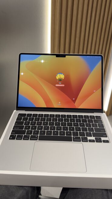 чехол на macbook: Ноутбук, Apple, 8 ГБ ОЗУ, Apple M2, 13.5 ", Б/у, Для несложных задач, память SSD