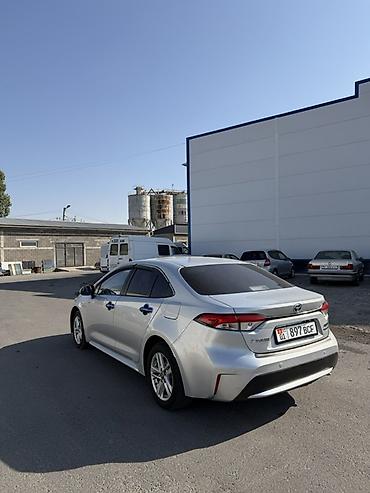 Унаа сатуу: Toyota Corolla: 2020 г., 1.8 л, Автомат, Гибрид, Седан — 3