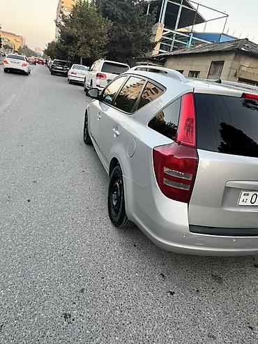 qadin masinlari ucuz qiymete: Kia Ceed: 1.6 l | 2008 il Universal — 9