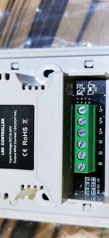 jastucnice dormeo: RGB kontroler zidni osetljiv na dodir STAKLO. PVC 3800RSD VPC 3300rsd — 7