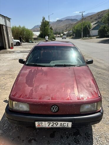 полировочный машина: Volkswagen Passat: 1988 г., 1.8 л, Механика, Бензин, Седан