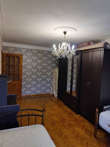 Uzunmüddətli kirayə mənzillər: 8 KM (Neftçilər m/s 6-7 dəqiqəlik məsafədə),Heydər parkının yanında, 5 — 4