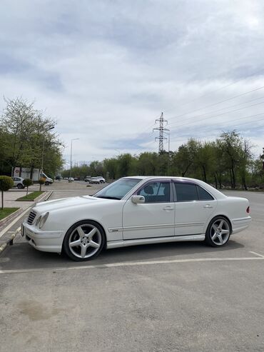 авто в рассрочку спринтер: Mercedes-Benz E-Class: 2001 г., 4.3 л, Автомат, Бензин, Седан