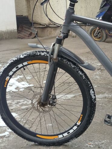 Горные велосипеды: Горный велосипед на 26" колесах - Рама: алюминиевая, размер — 6