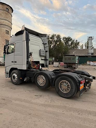 двигатель волво: Тягач, Volvo, 2000 г., Без прицепа — 3