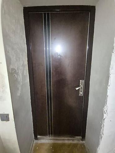 Seyf qapi 218/105sm
110azn qiymet sondur
Corat 0000 leli