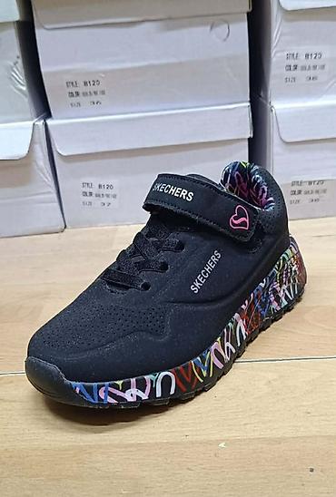 Patike: Skechers 
3300din
 od 31 do 36
PS✨ — 4