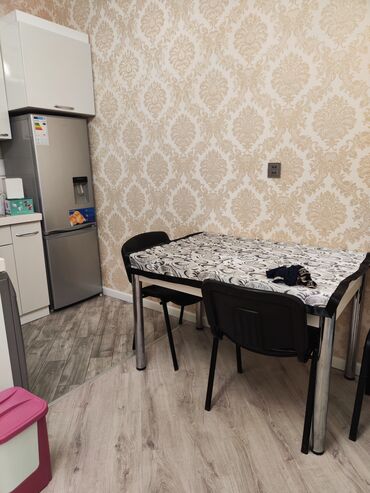 Uzunmüddətli kirayə mənzillər: Yeni təmir, təmirdən sonra yaşayış olmayıb.Baku Medical Plazanın — 2