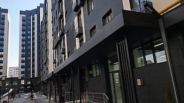 Аренда помещений свободного назначения: Сдается в аренду коммерческое помещение на первом этаже современного — 2