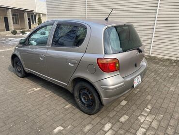 Toyota: Toyota Vitz: 2003 г., 1.3 л, Автомат, Бензин