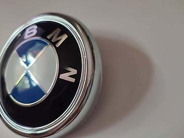 danger marka: ZADNJI ZNAK 10CM ZA BMW X5 | Zadnji znak za BMW X serije. Odgovara — 4