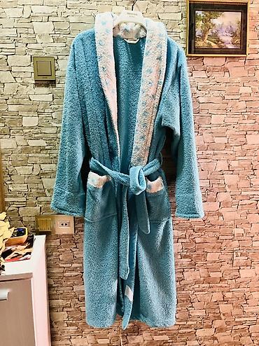 hamam xalat: Mavi rəngli yumşaq dəsmal materialdan xalat - Model: dizaltı uzunluq — 1