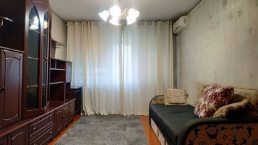 киргизия 1: 1 комната, 32 м², 104 серия, 5 этаж, Старый ремонт
