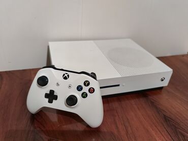 s10 tb: Xbox one s 1 TB yaddaş yaxşı vəziyətdə heç bir problemi yoxdu 1 ədəd