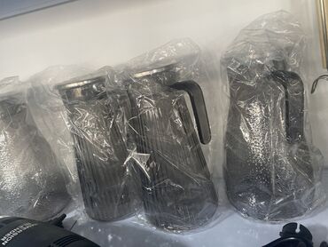 Другое оборудование для кафе, ресторанов: Доска Разделочная Щипцы кухонные Венчики Поварёшка Дуршлаг Ковши — 5