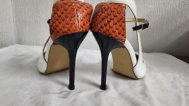 Вечерние платья: Вечерние образы: платья и туфли 1) Черное платье в пол с — 7