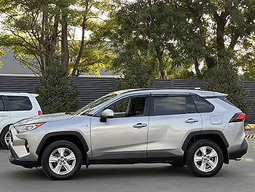 жак бу: Toyota RAV4: 2021 г., 2.5 л, Автомат, Гибрид, Кроссовер — 4