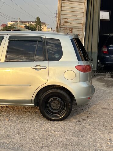 срочно в связи с переездом: Mazda Demio: 2003 г., 1.5 л, Автомат, Бензин, Седан