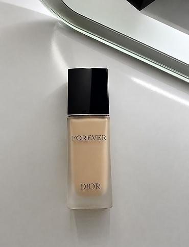 bas ortusu: Tonal kremi Dior Yeni — 1