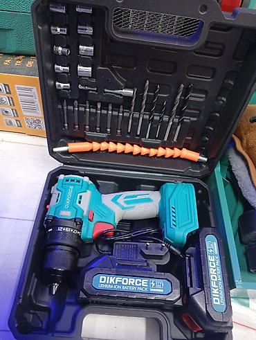 black decker: Аккумуляторный шуруповерт/дрель DIKFORCE в кейсе с комплектом — 1