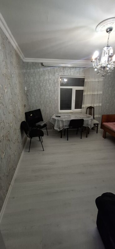 Otaqların uzunmüddətli kirayəsi: Xirdalan texnikomun yaninda 2otaqlı geniş həyəti olan ev kiraye — 1