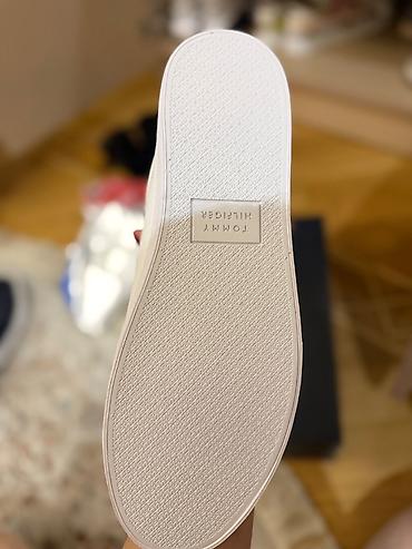 Ayaqqabılar: Tommy hilfiger original sneakers. Sifarişlə alınıb, ölçü düz — 3