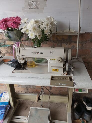 швейная машинка прямая строчка: Швейная машина Вышивальная, Автомат