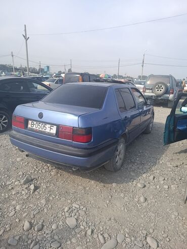 купить запчасти на опель вектра б: Volkswagen Vento: 1993 г., 1.8 л, Механика, Бензин, Седан