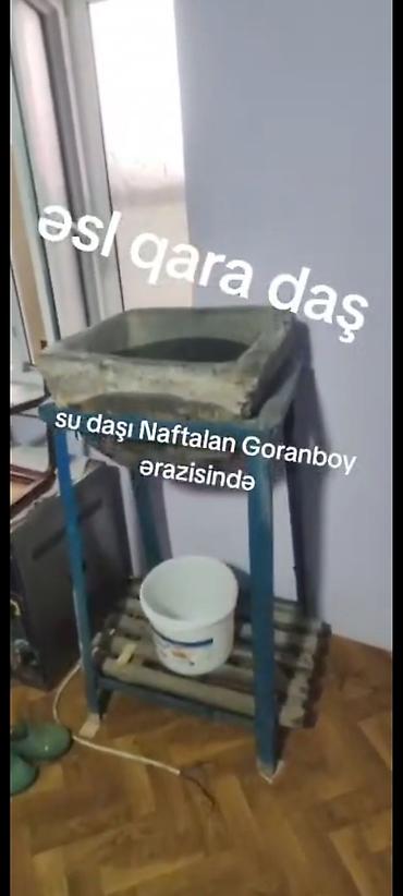 divar üçün dekorlar: Əsl “qara daş” – su daşı (Naftalan–Goranboy ərazisi) - Təbii qara — 2
