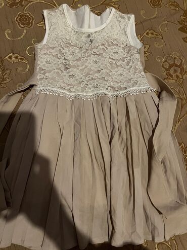 Dəstlər: Qiz usagi ucun geyimler 5 6 7 yas ucun hamisi biryerde 15 azn unvan — 2