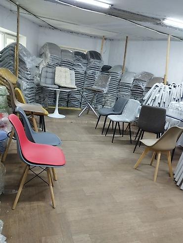 Аренда помещений свободного назначения: Сдаётся свободное помещение 150 квадратных метров с центральными всеми — 16