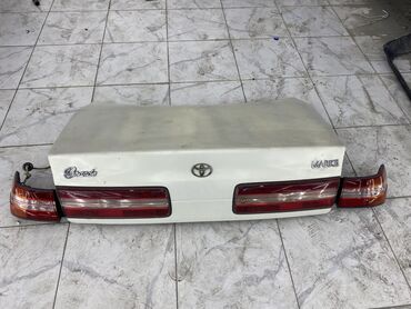 цепь серебрянная мужская: Крышка багажника Toyota, 1996 г., Б/у, Оригинал