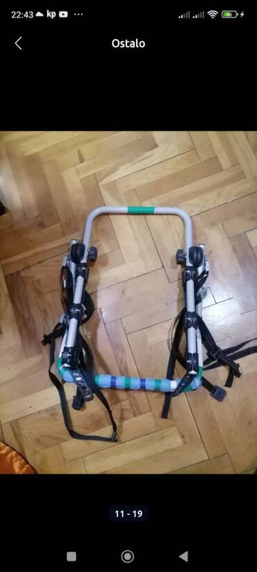 Bike accessories: Nosac za tri bicikla na gepek vratima. 
Mirjevo