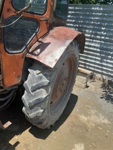 Toyota: Toyota AA: 2 l | — 3