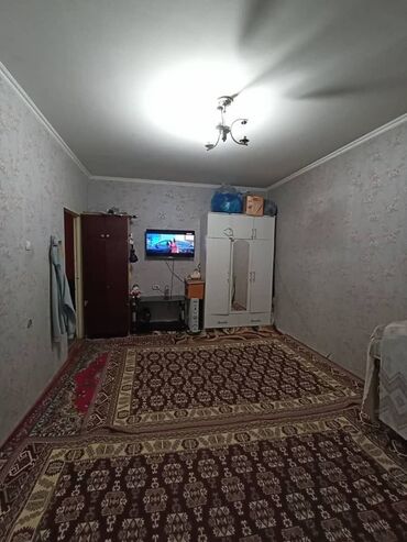 квартира керек ош базар жактан: 1 бөлмө, 36 кв. м, 105-серия, 1 кабат, Косметикалык ремонт