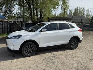 домкраты на авто: Электромобиль запас хода 500+кроссовер (белый цвет, литые диски