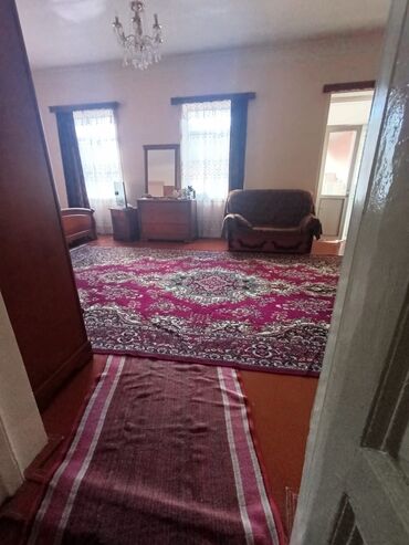 Həyət evləri və villaların satışı: 4 otaqlı, 11000 kv. m, Kredit yoxdur, Orta təmir — 16