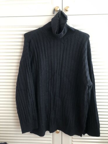 Dəstlər, kostyumlar: Qadın geyimləri dəsti 1) Qara don - Uzun, V-yaxa, sarğı (wrap) — 10