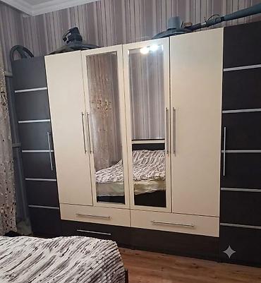 polka satilir: Geniş iki rəngli qarderob dolabı Tam yaxşı vəziyyətdə modern dolab — 1