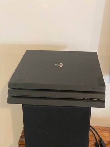телевизоры новый: Продается PS4 Pro, 1TB и 2 геймпада (оригинальные). Не прошитая, не