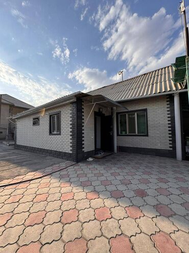 новый раскошный особняк: Дом, 112 м², 4 комнаты, Агентство недвижимости, Евроремонт