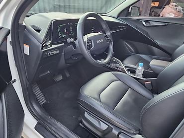 Kia: Kia Niro: 2021 г., Гибрид, Кроссовер — 18